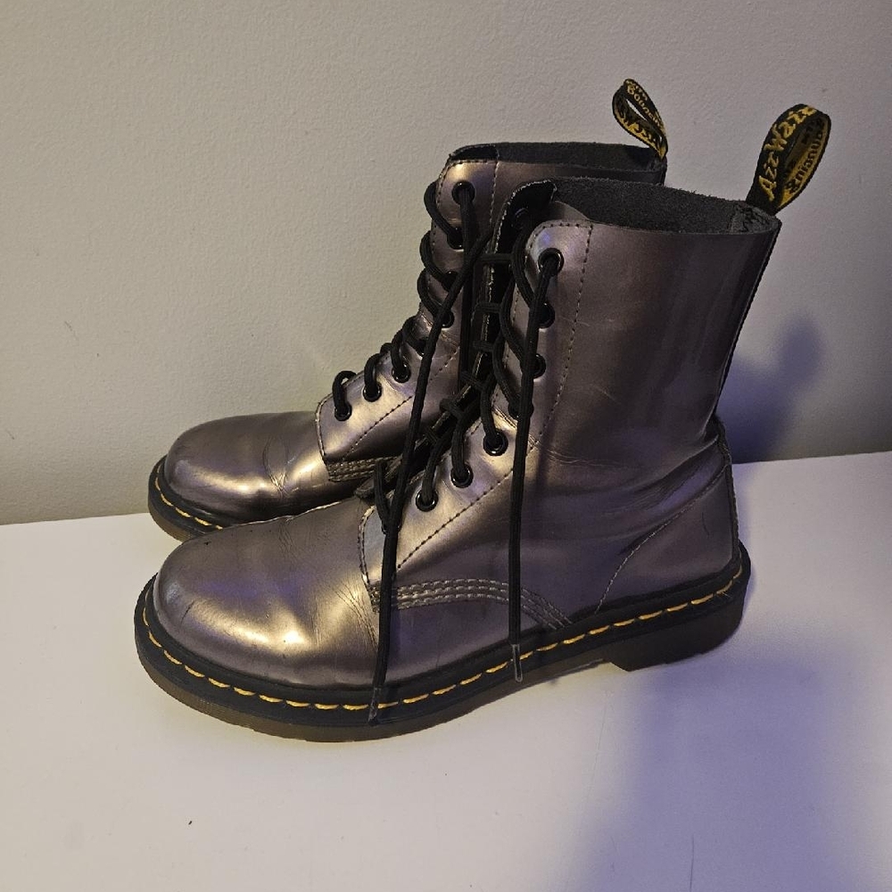 Dr. Martens Pascal 8-Eye Metallic Purple/Bronze Leather Boots | Women’s